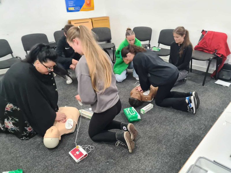 Basic Life Support (BLS) training in Birmingham